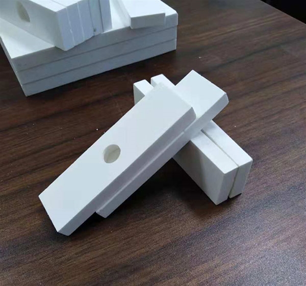 陶瓷襯板